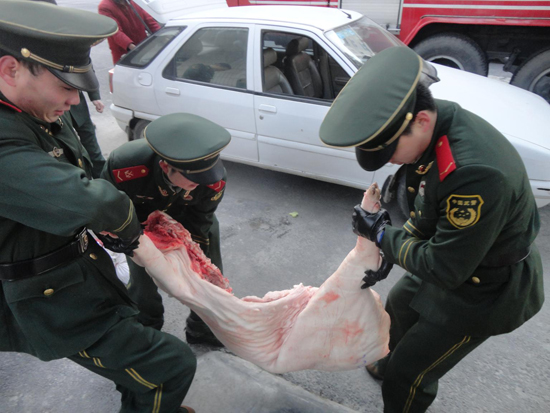 消防隊(duì)慰問